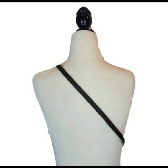 LA TOUR EIFFEL Triangle Sling Crossbody Bag - Picture 2 of 10